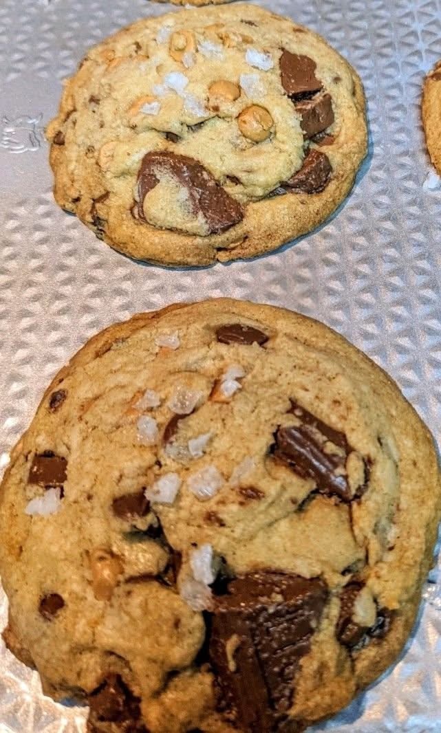 Brown butter chocolate chip cookies with flaky salt